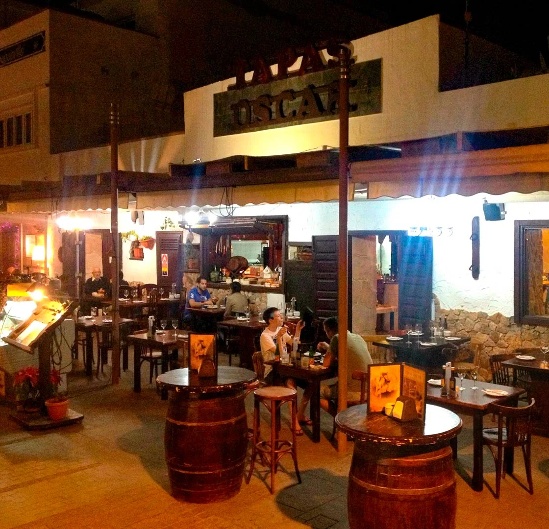 Bar de tapas alado del mar