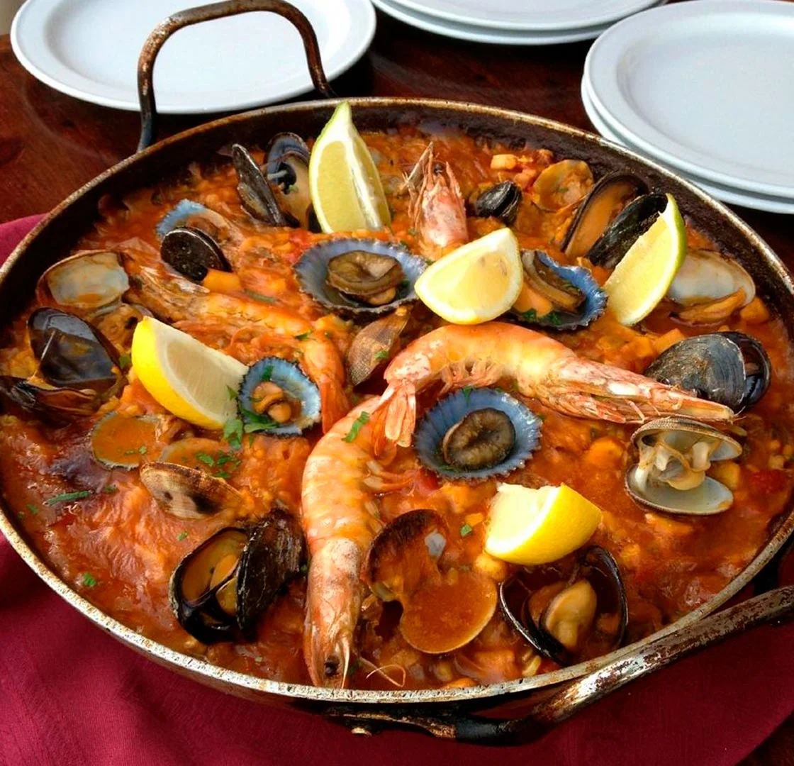Tapas y paellas