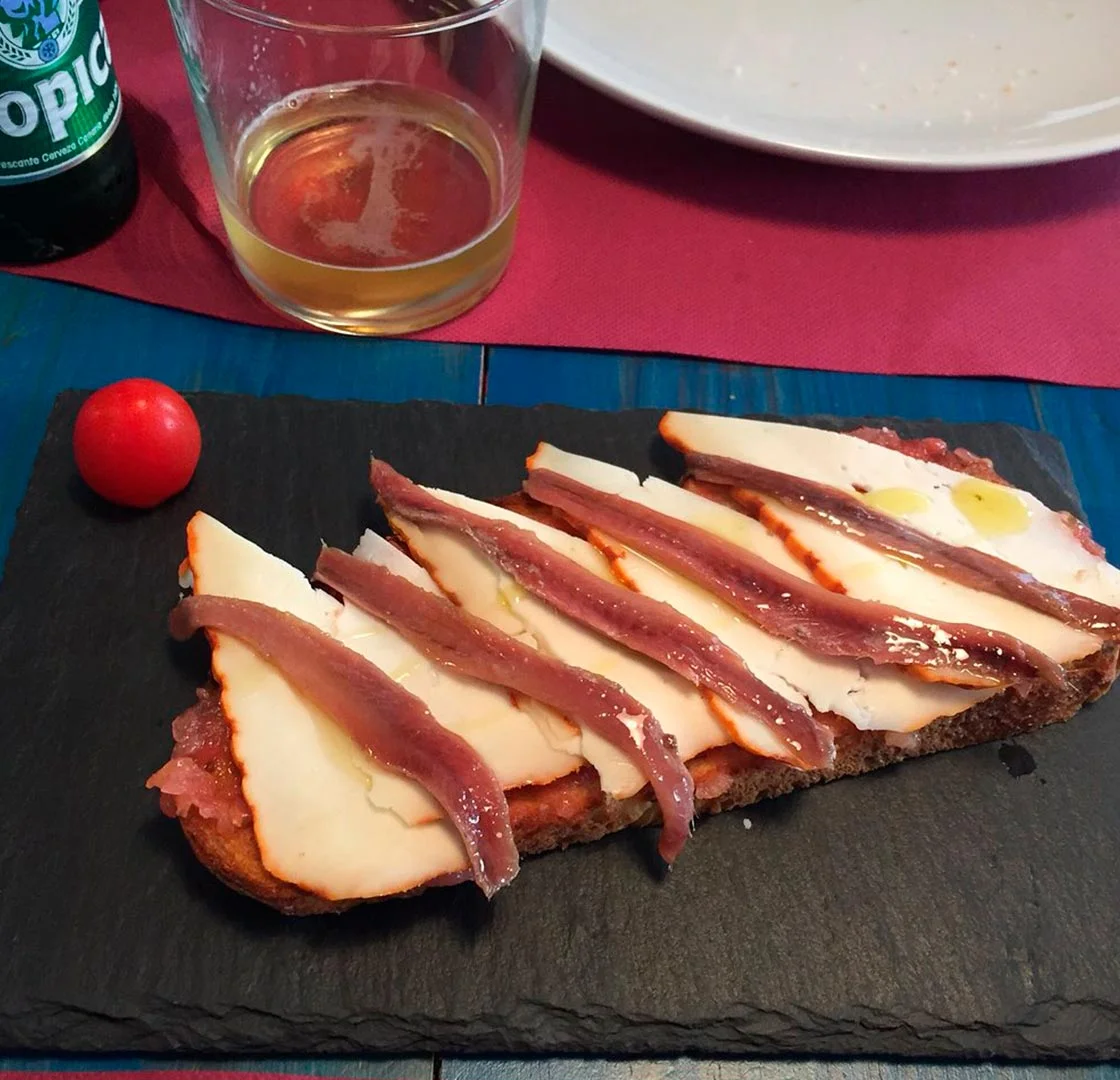 Torrada de anchoas